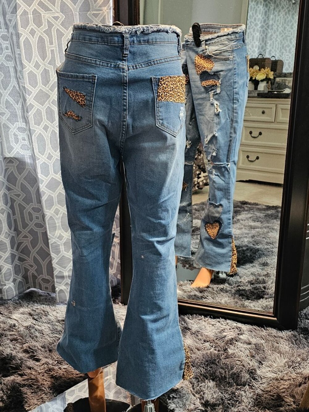 Celebrity Ace Distressed Leopard‑Patch Jeans – Size 15/32 - Picture 4 of 8